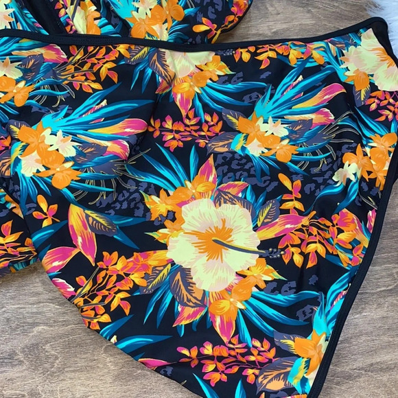 Your Best look 2 piece swimsuit tropical size 20W - Picture 8 of 8